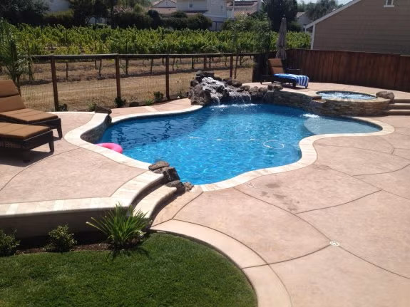 freeform pool project